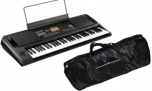 Czarny pokrowiec na keyboard, idealny do transportu i ochrony instrumentu.