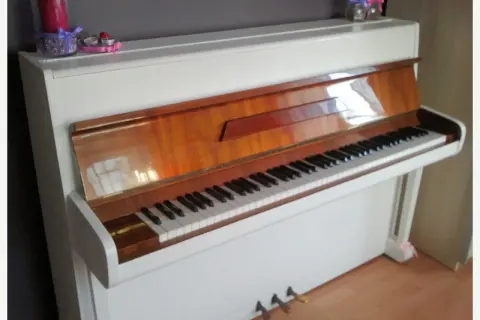 Jak pomalować pianino w 7 prostych krokach - skuteczny poradnik DIY