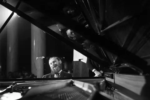 Polscy pianiści jazzowi: ich wpływ na muzykę jazzową i historię