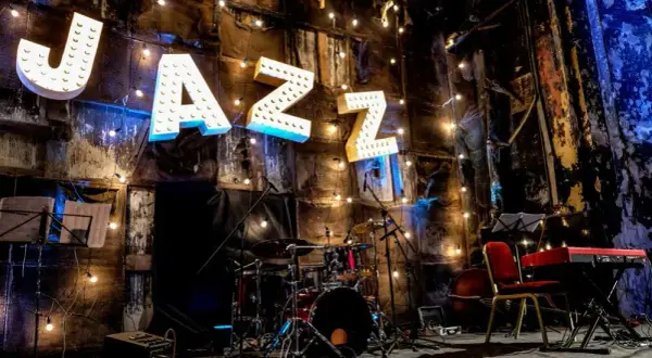 Suita jazzowa: od historii po współczesne formy muzyczne - instrumentarium