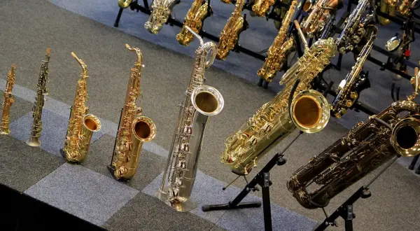 Muzyka instrumentalna saksofon: gatunki i zastosowania - kompletny poradnik
