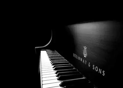 Zdjęcie Ile waży fortepian Steinway Model C? Kluczowe informacje dla kupujących
